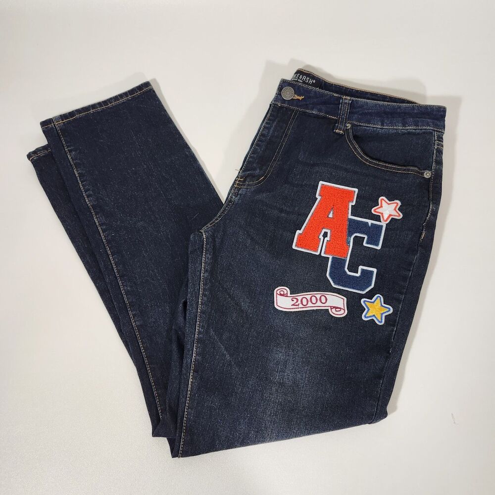 Smoke & Ash Jeans Premium Denim (Tag 38x32) (Actual 38x31) Patches 2000 Y2K